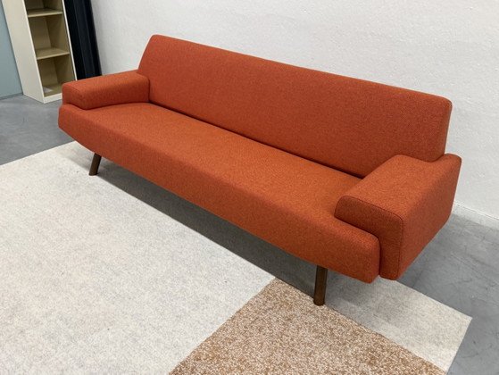 Image 1 of Divano Havee Cloak Sky 3,5 posti Hallingdal rosso arancio