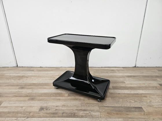 Space Age bijzettafel in zwart plastic met wielen, 1970, Kunststof, Klassiek (foto 4 van 9)
