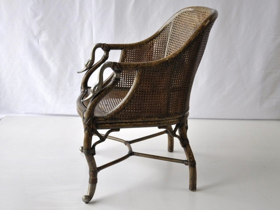 Image 1 of Schöner französischer Schwanenstuhl aus Bergère.