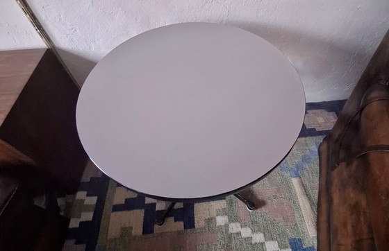 Image 1 of Tavolo da bistrot circolare Eames Vitra Contract Base anni '60-'70