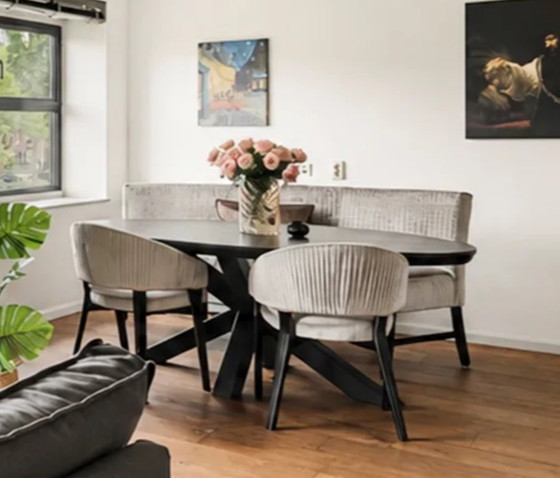 Image 1 of Table de salle à manger ovale, canapé et chaises, 5 couverts (sur mesure)