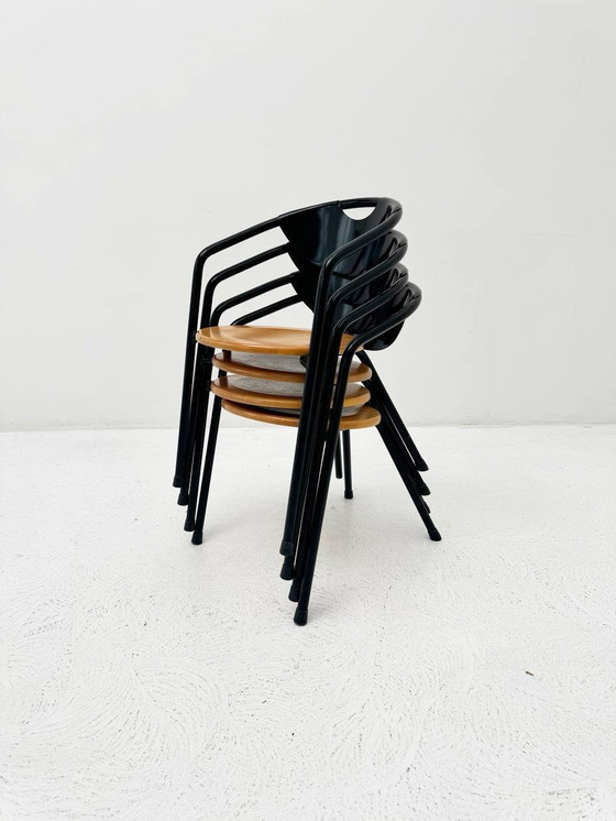 Image 1 of Set van 4 Italiaanse Plurima stapelstoelen, jaren 1980