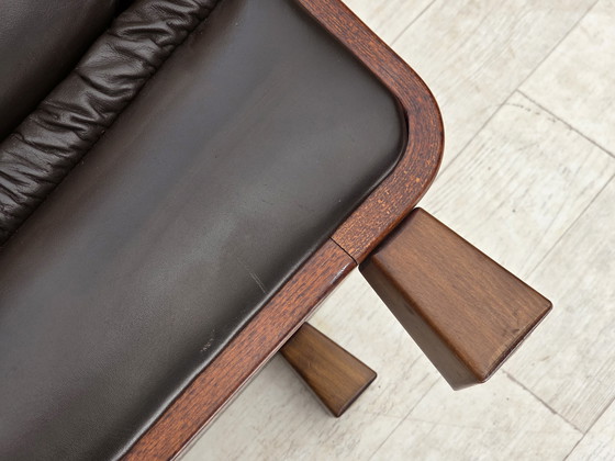 Image 1 of 1970er Jahre Skandinavischer Sessel, Braunes Möbelleder, Teakholzbeine