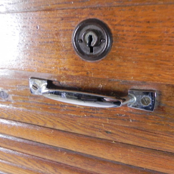 Image 1 of Eichenschrank mit Rollläden und 2 Rollläden, 148 cm hoch, 1950er Jahre