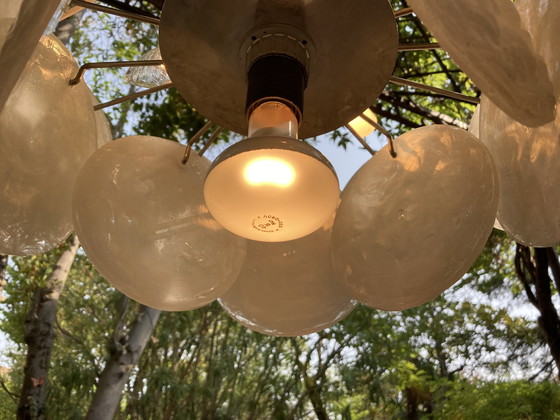 Image 1 of Lampada a sospensione vintage anni '70 con 18 punti di plastica bianca effetto smerigliato 4 punti luminosi