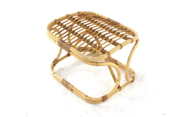 Poggiapiedi e pouf vintage in rattan (photo 6 of 11)