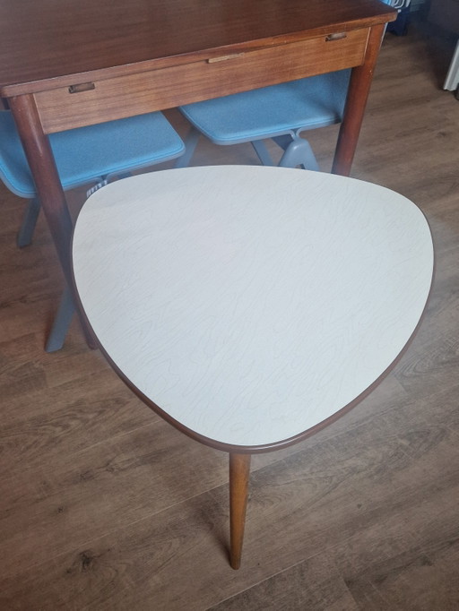 Table basse ou d'appoint trépied style années 50. – salontafels, Wood, Other