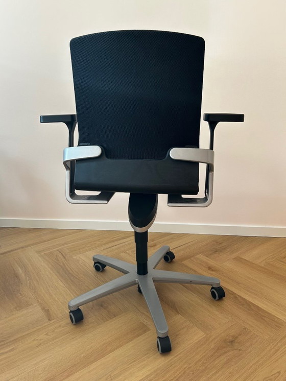 Image 1 of Wilkhahn ON 174/7 ergonomic design chair