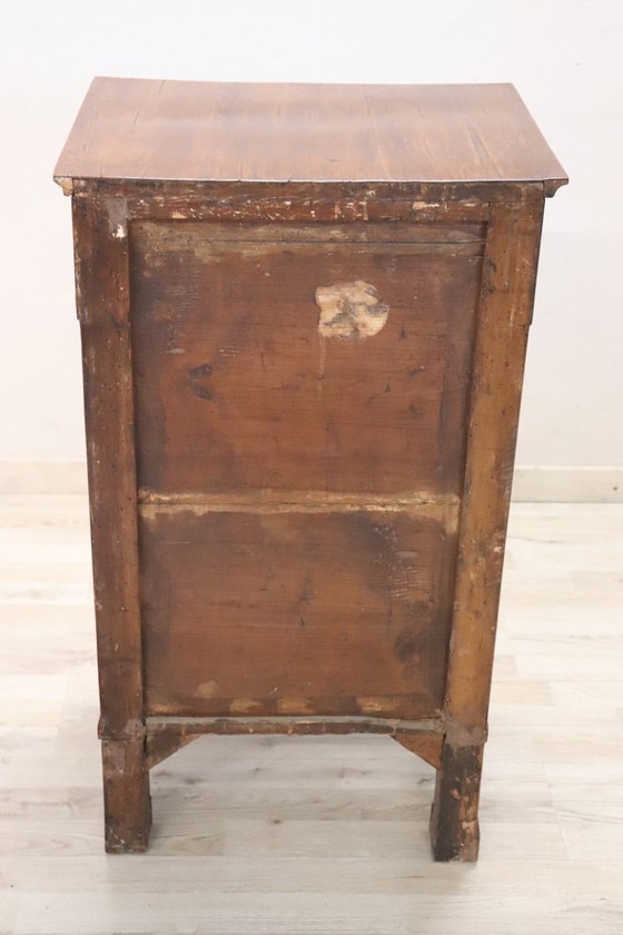 Image 1 of Antico comodino in noce, Italia, inizio XIX secolo