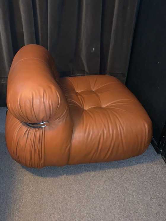 Image 1 of Fauteuil vintage Soriana en cuir, signé Afra et Tobia Scarpa pour Cassina