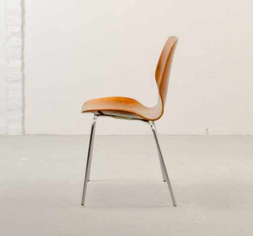Silla auxiliar minimalista de diseño vintage escandinavo al estilo de Arne Jacobsen para Fritz Hansen, (photo 2 of 11)