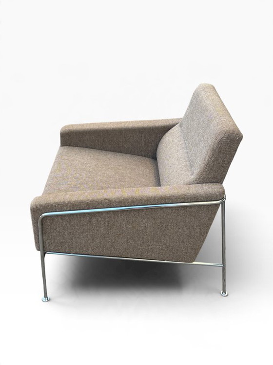 Fauteuil lounge Mod. 3300 par Arne Jacobsen pour Fritz Hansen, Fauteuils de relaxation (photo 6 sur 11)