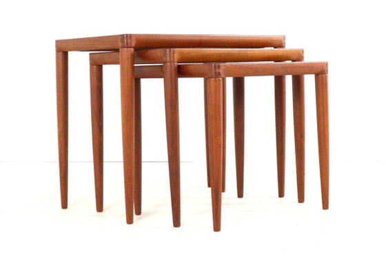 Image 1 of Tables d'appoint gigognes Henry W. Klein pour Bramin, style vintage danois