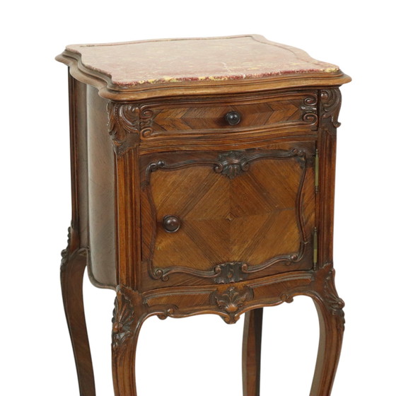 Image 1 of Table de nuit en marbre bombé antique