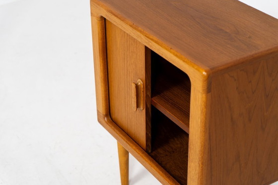 Image 1 of Mobiletto compatto con anta a serrandina di CFC Silkeborg