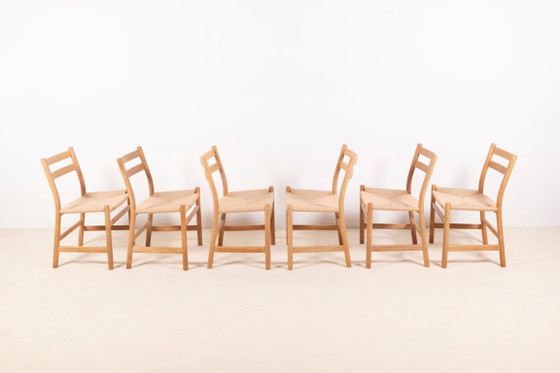 6x Hans J. Wegner CH47 en Chêne Savonné, 1975 – Carl Hansen & Søn, Chaises de salle à manger, Bois, Vintage (photo 4 of 13)