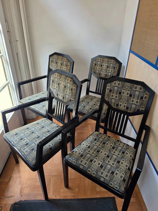 4 originale Thonet Vintage Armlehnstühle – polygonaler Rücken & Musterpolster
