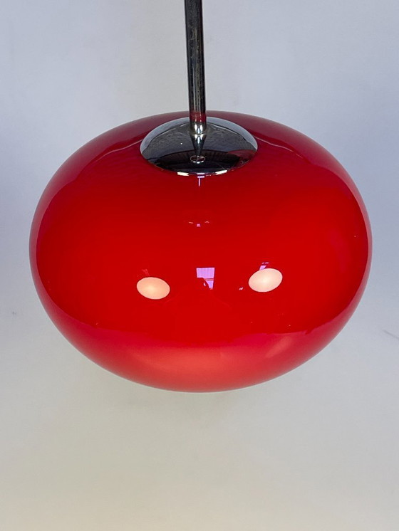 Image 1 of Vintage Glazen Rode Hanglamp Met Chromen Armatuur, 1980's