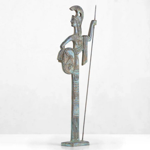 Sculpture en bronze d'Athéna, déesse de la chasse