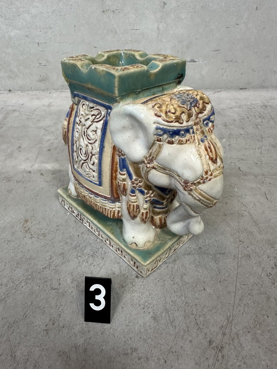 Image 1 of Cendrier vintage à éléphant - céramique