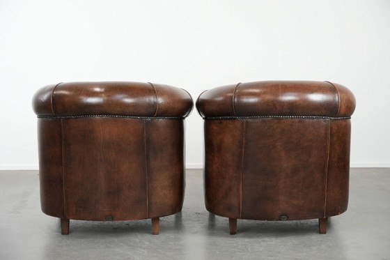 Image 1 of 2 poltrone da club in pelle di pecora con cuscino di seduta fisso e bellissimi colori