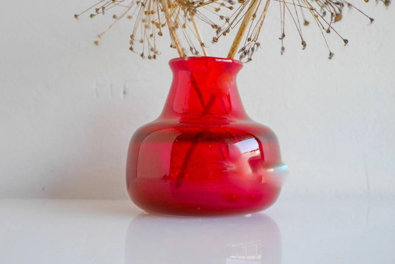 Image 1 of Red glass vase by Erik Höglund for Bodafors, 1960s