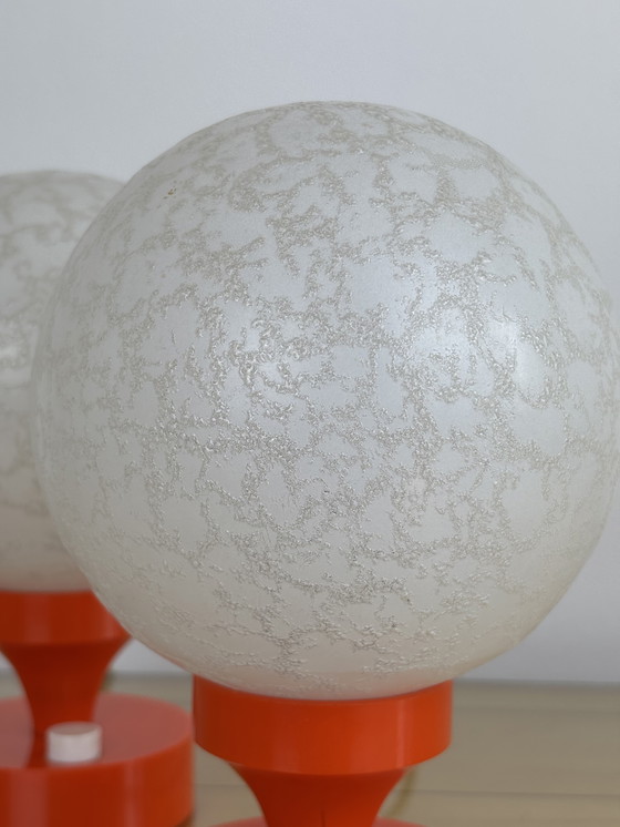 Image 1 of Lampe de table vintage Space Age, Aro Leuchte, orange/blanc avec sphère en verre, années 70, années 70, rétro, milieu du siècle,