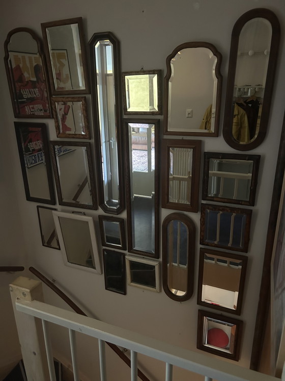 Collection de 21 Miroirs anciens à facettes dans un cadre en bois ou en bambou – Glass, Wood (photo 5 of 6)