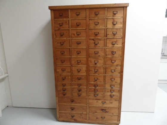 Vintage winkelkast met lades – Ladekasten, Wood (photo 8 of 8)