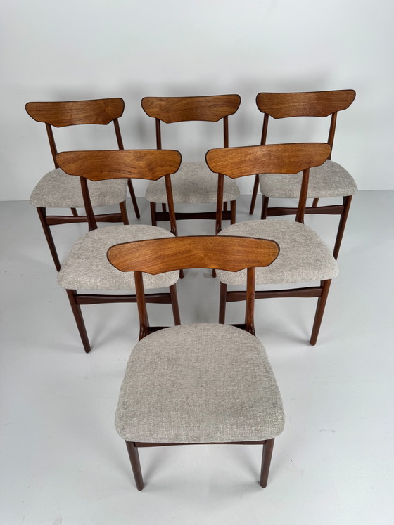 Juego de seis sillas de comedor, Schiønning & Elgaard, Dinamarca, años 60 – Wood (photo 5 of 14)
