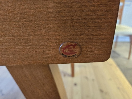 Image 1 of Calligaris Vario eettafel met 6 Calligaris Marta stoelen – kersenhout