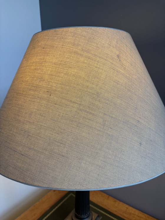 Image 1 of Klassische Lampe mit Leinenschirm