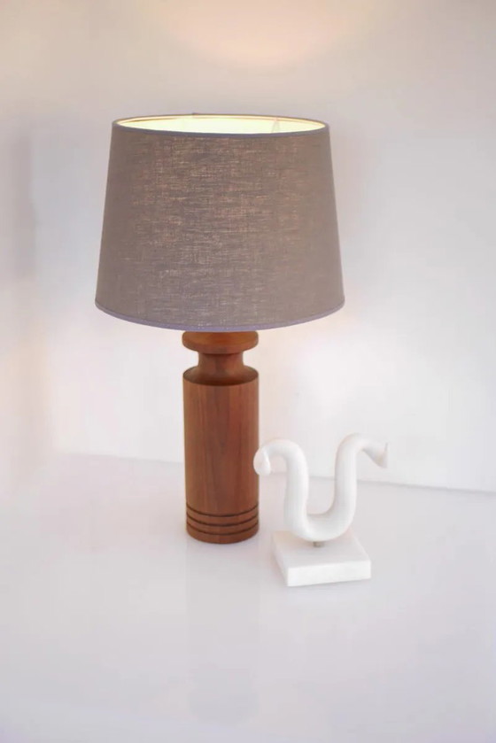 Grandes lampes de table danoises modernes en teck, style milieu du siècle, lot de 2 – Mid Century Modern (photo 11 of 13)