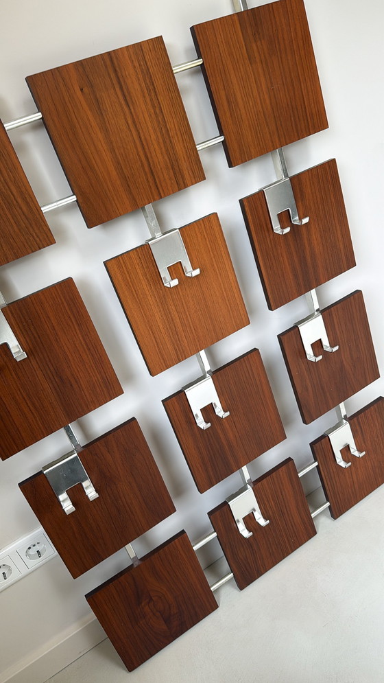 Image 1 of Appendiabiti vintage in legno di teak