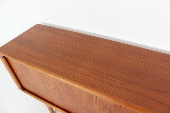 Image 1 of as new, Dyrlund Danish Mid Century Teak Sideboard / Vintage Credenza avec portes tambour, entièrement restauré