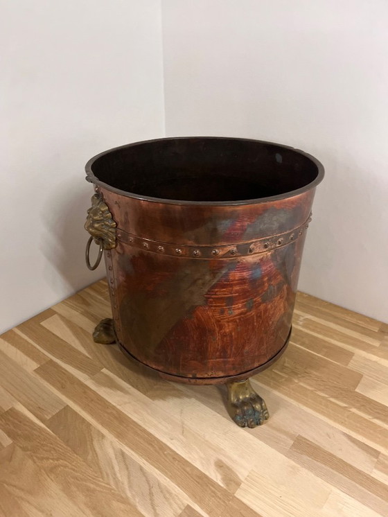 Image 1 of Cubo de chimenea antiguo de cobre rojo con bronce y caja de leña