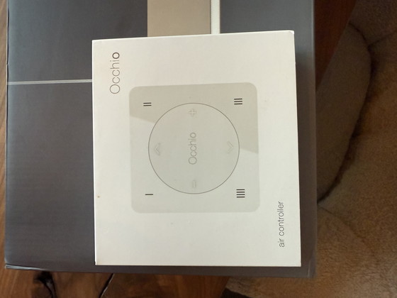 Image 1 of Occhio Mito Volo 140 - Oro Mate / Capota blanca