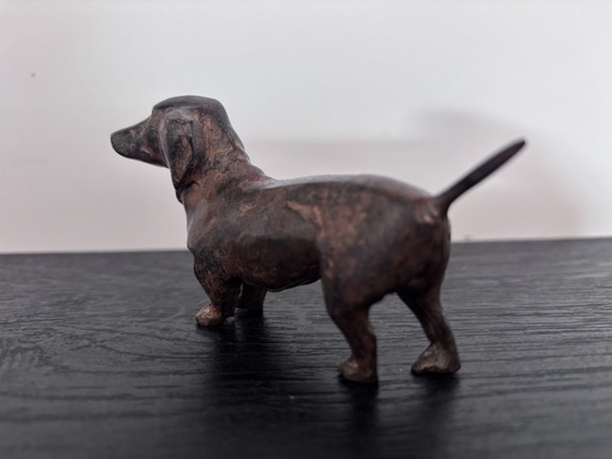 Figura original de bronce de un perro salchicha – Pierre Chenet – Objetos decorativos, Bronze (photo 3 of 9)