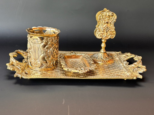Komplettes Raucherset aus vergoldetem Messing – Rokoko-/Napoleon-III.-Stil