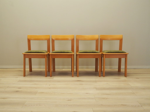 Set of four beech chairs, Italian design, 1970s, production: Italy