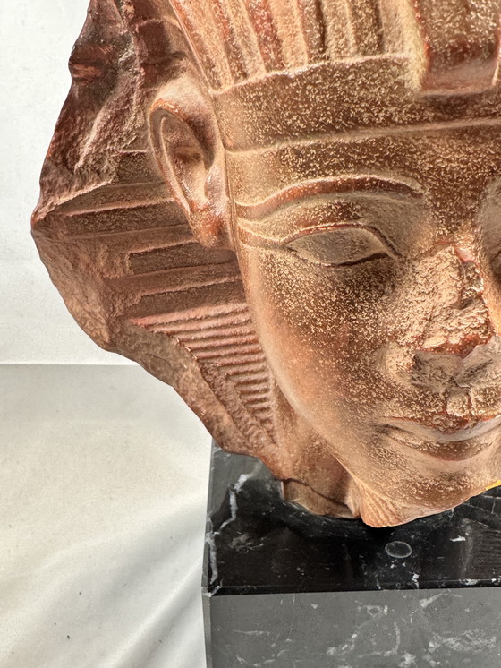 Image 1 of Reproduction du Louvre - Tête du roi Amenhotep II - sur socle en marbre