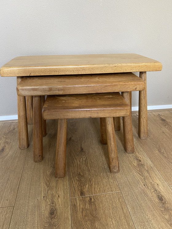 Image 1 of Tavolini vintage brutalisti in rovere in stile Charlotte Perriand