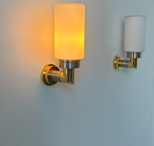 Paar vintage wandlampen, opaline messing en staal, Duitsland 1970