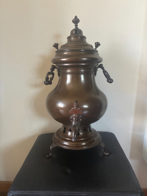 Samovar antico in rame