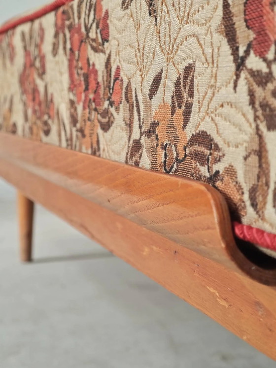 Folding sofa bed Canapé banquette Interier Praha 1960 floral pattern fabric – 3-5 seaters, Wood, Scandinavian (photo 8 of 30)