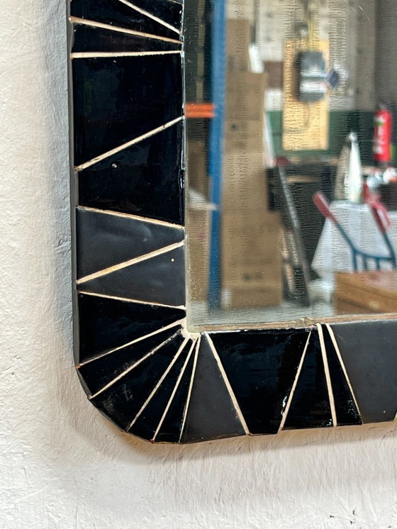 Image 1 of Miroir vintage avec bordure en céramique, carré ou losange, années 1960