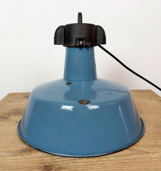 Industrial Blue Enamel Factory Lamp with Cast Iron Top, 1960s, Pendant lamps (photo 14 of 17)