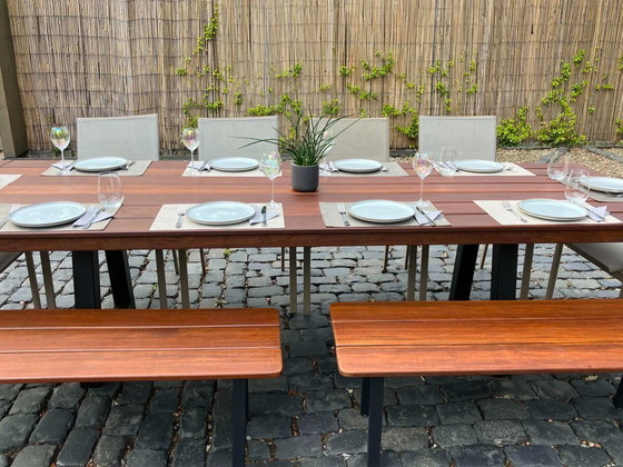Image 1 of Tuintafel "Royal" 10-12P. Braziliaanse Walnoot - Ambacht
