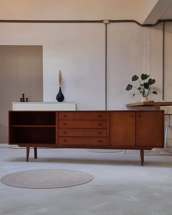 Mid Century Sideboard – Buffetschränke, Wood (photo 27 of 28)