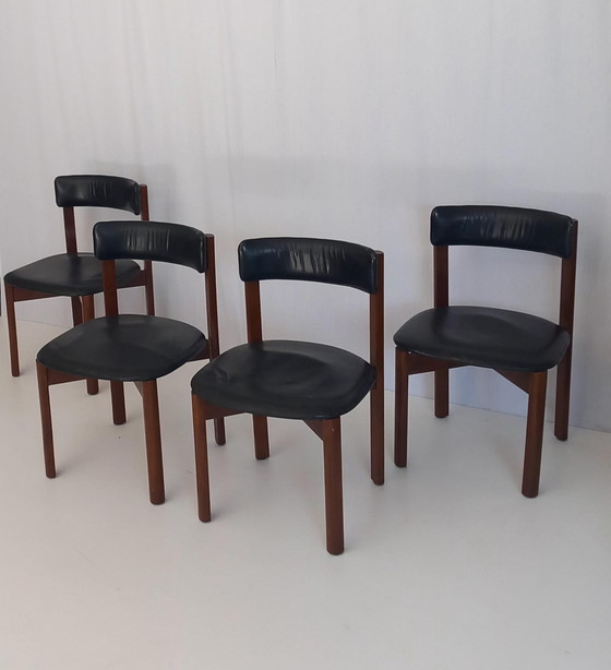 Image 1 of Ensemble de 4 chaises par Sorgente del Mobile, années 70